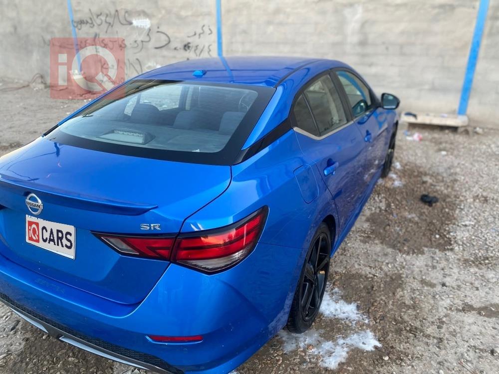 نیسان سێنترا